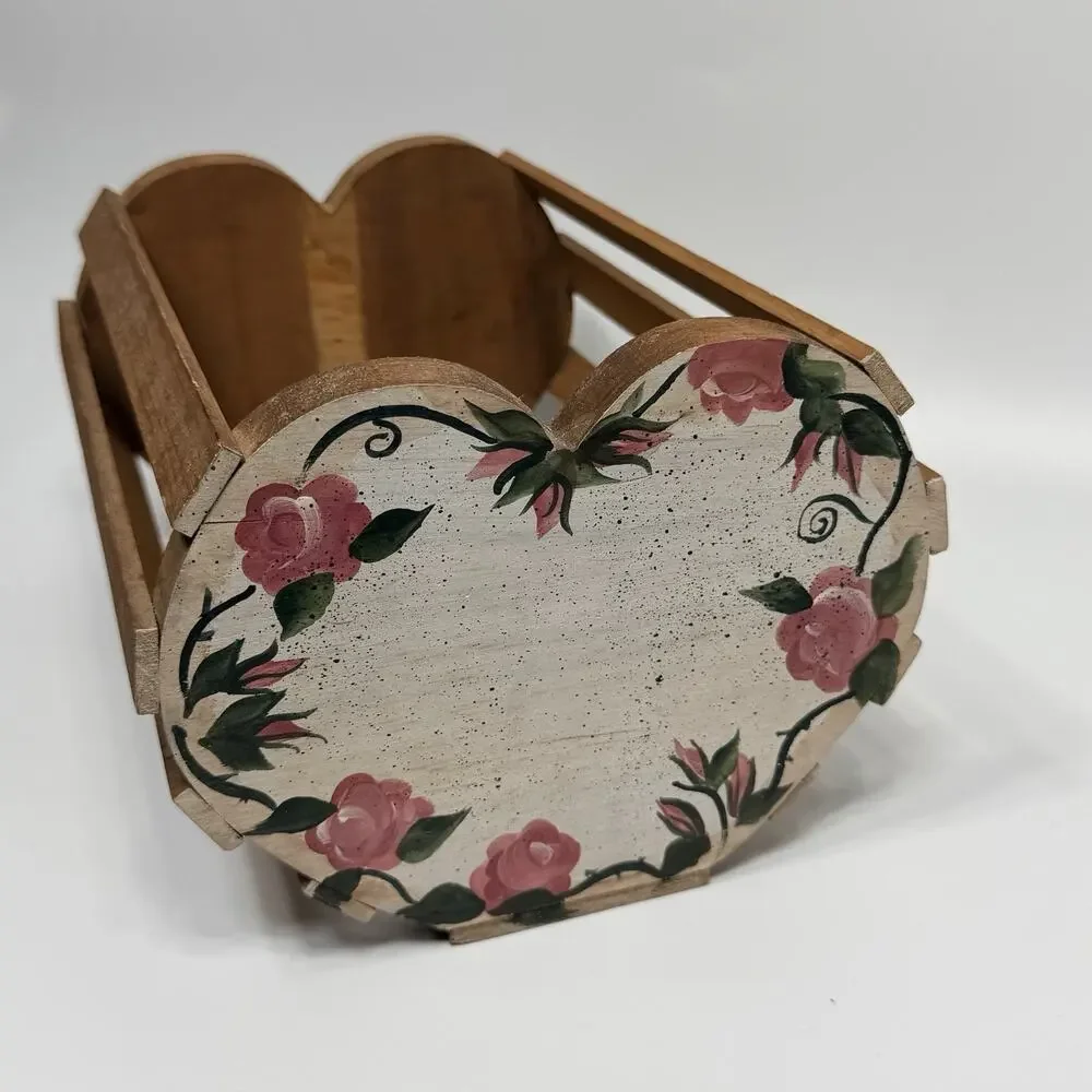 Vintage Wood Heart Basket Planter Farmhouse Country 10